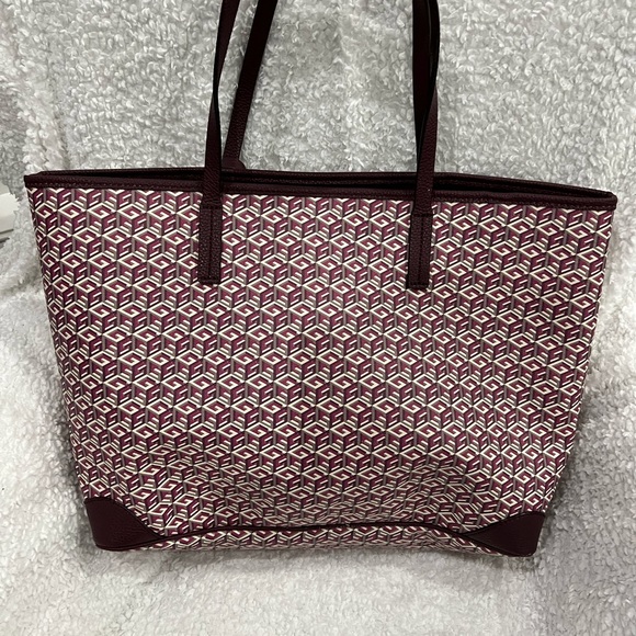 Guess bag - Picture 1 of 4